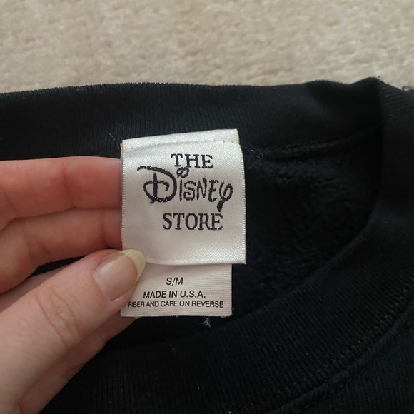 Vintage Halloween Winnie the Pooh Sweater - Picture 3 of 6